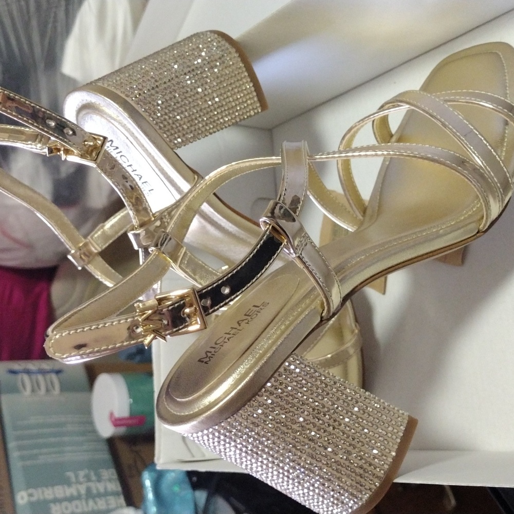 NWT🔥Michael Kors Gorgeous😍 "Lana" Crystal - embellished Sandals Gold 7.5 - Picture 7 of 9